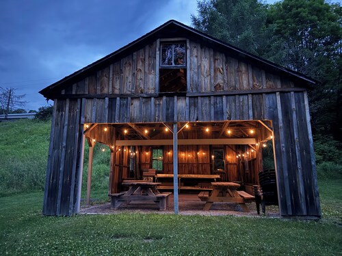 Bovina Farmhouse with Game Room & Rustic Pavilion