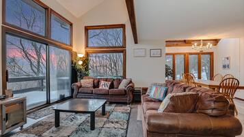 Smart TV, video games, Hulu, streaming services