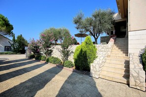 Jardines del alojamiento
