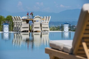 Outdoor pool, a heated pool - Villa Miniato by MMega (San Miniato)