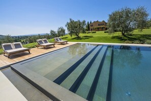 Outdoor pool, a heated pool - Villa Miniato by MMega (San Miniato)