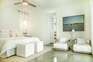 4 bedrooms, desk, iron/ironing board, free WiFi