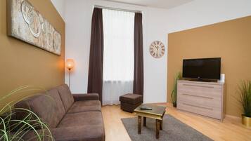 Apartment (Tabor Supreme) | Wohnzimmer | Fernseher