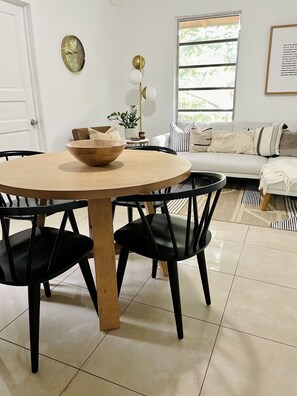 تناول الطعام