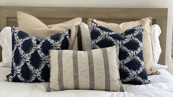 3 bedrooms, desk, free WiFi, bed sheets