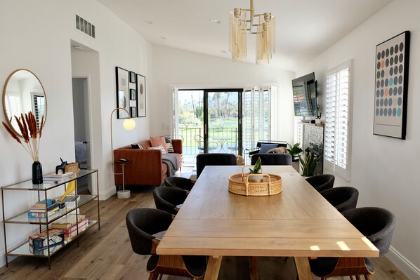 Interior - Completely Remodeled, Full Tennis Privileges, ALWAYS Clean at Palm Valley CC!!   (Palm Desert)