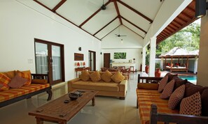 Living area - KO KO MO Resort (Gili Trawangan)