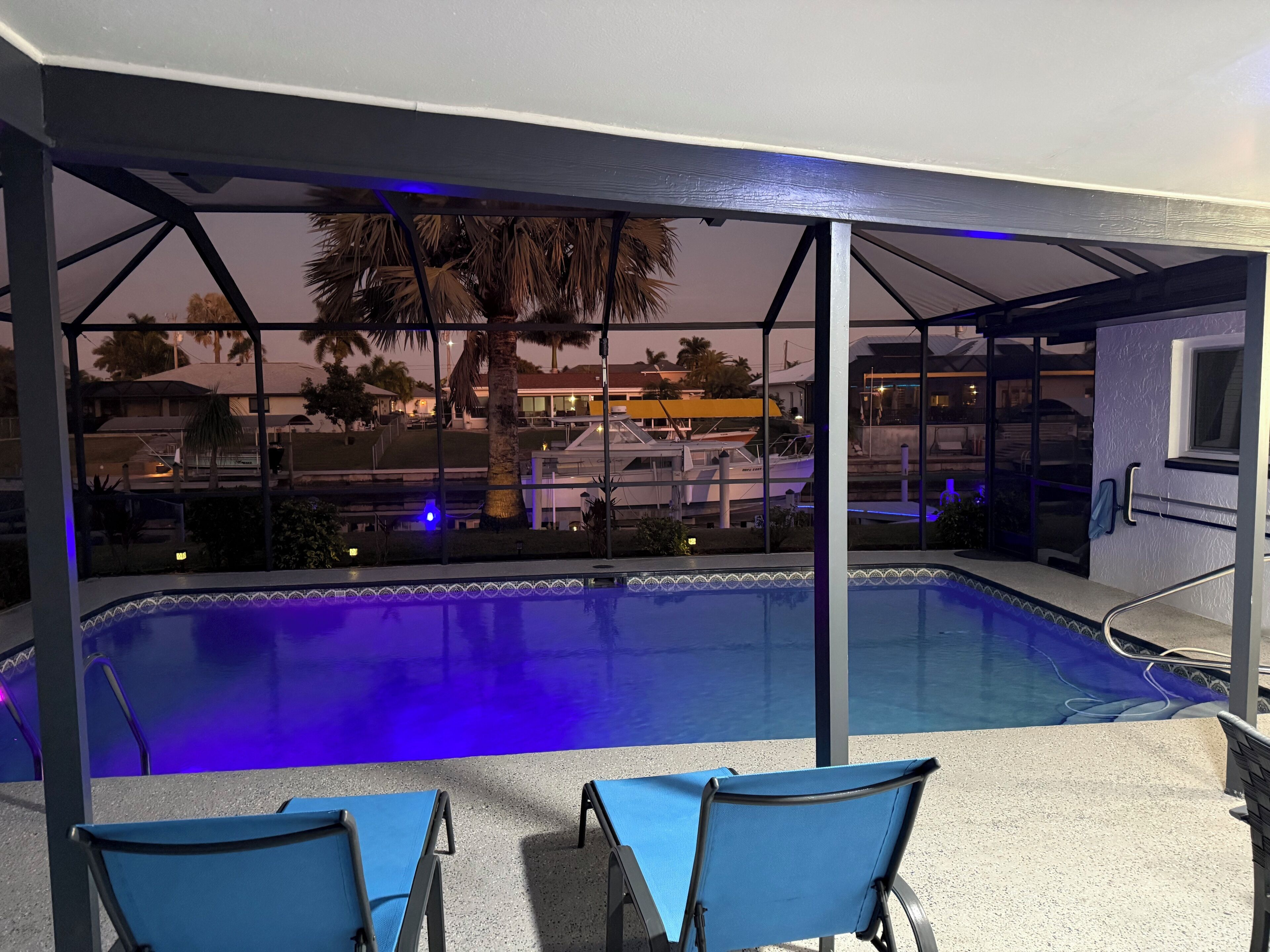 Piscine extérieure, piscine chauffée