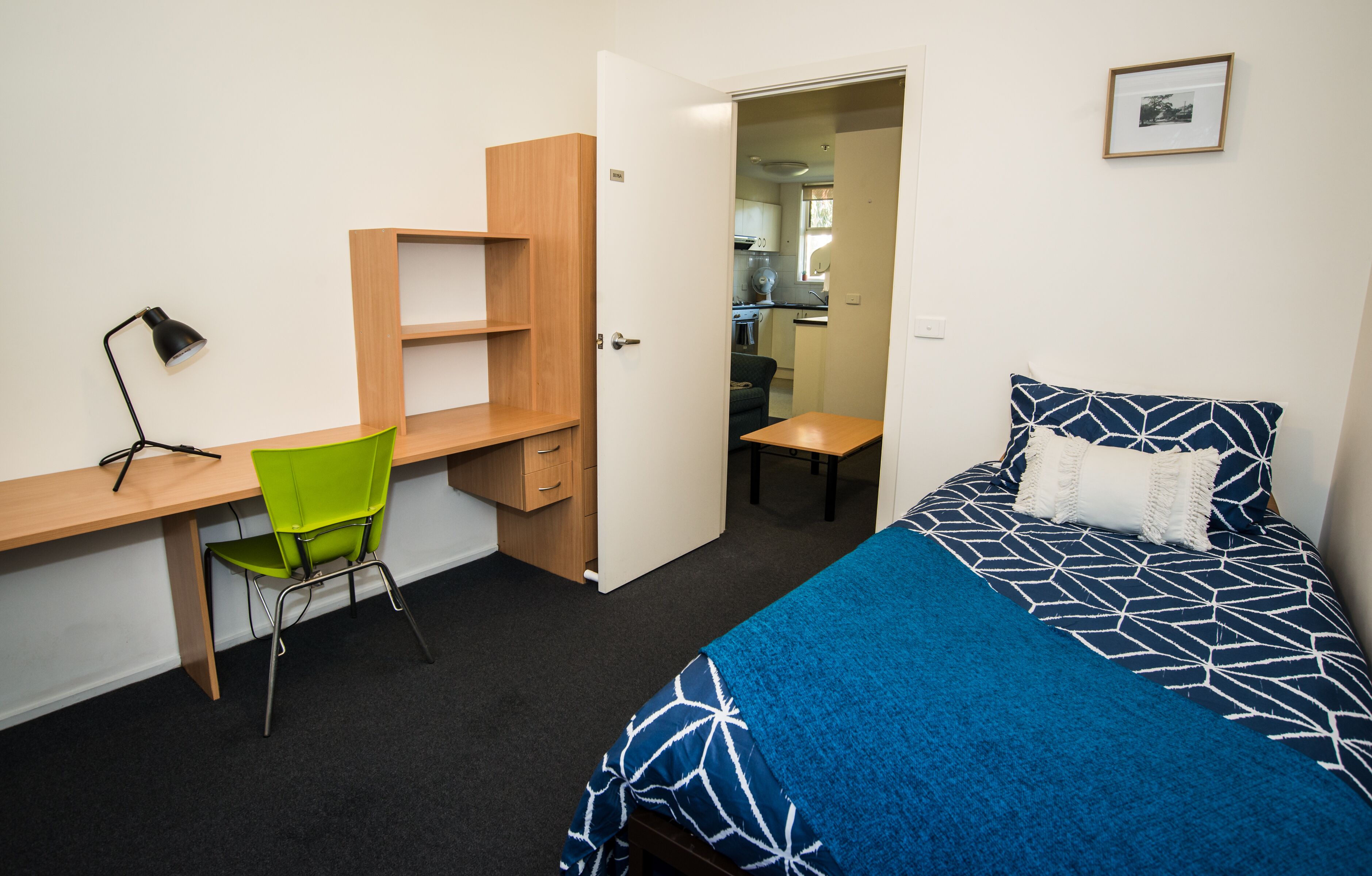 4 bedroom apartment in Berwick location — image 5