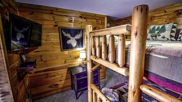 5 Schlafzimmer, Bügeleisen/Bügelbrett, WLAN, Bettwäsche