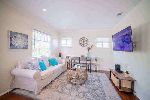 Sea View, Flower Garden, A/c, W/d, Renovated