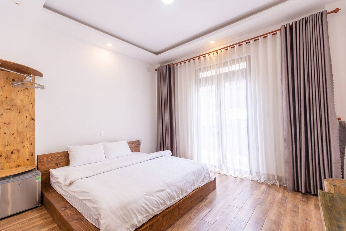 Habitación doble Deluxe | Minibar, escritorio, insonorización y wifi gratis