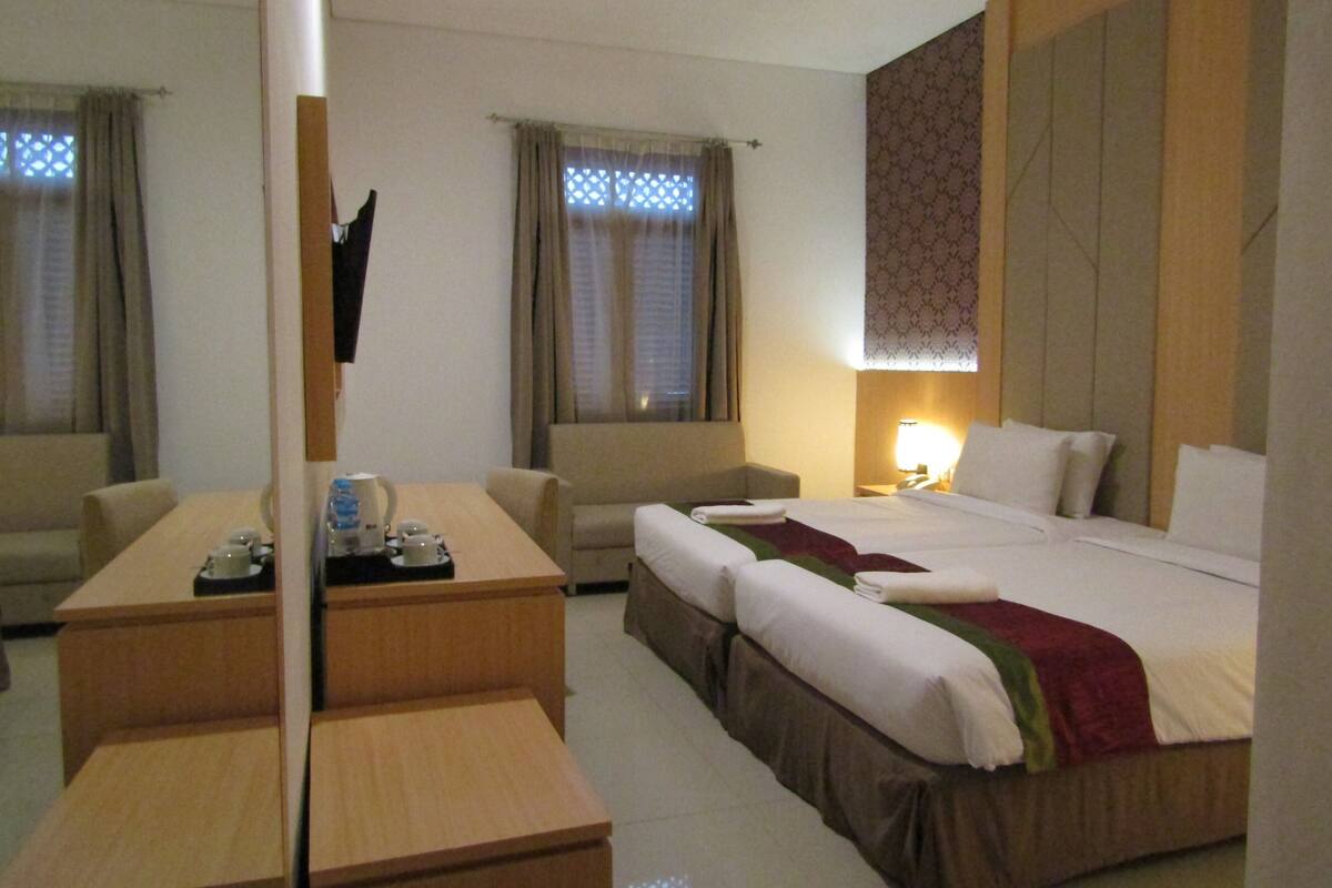 Villa, 3 soverom, privat basseng | Skrivebord, wi-fi (inkludert) og sengetøy