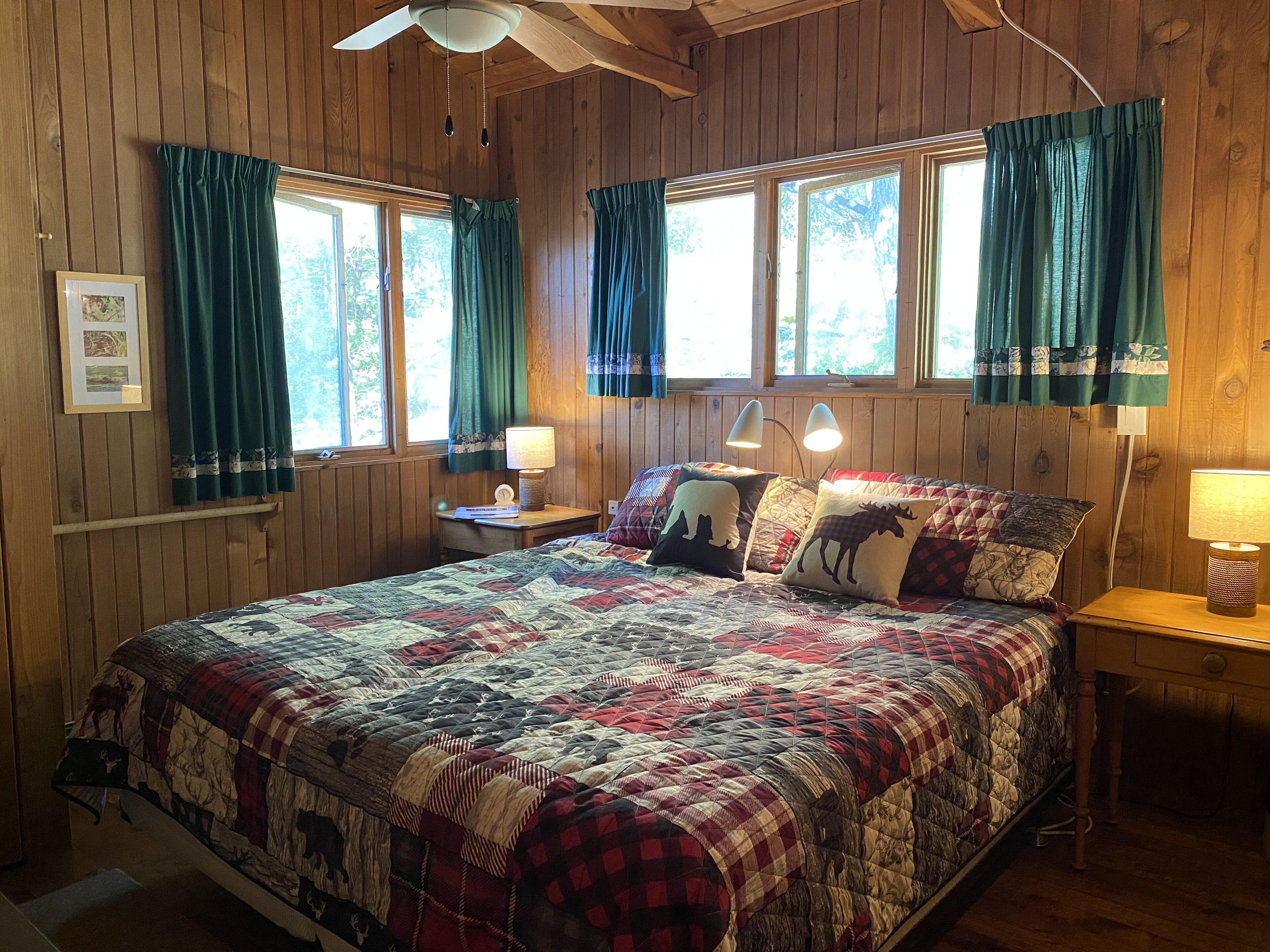 4 habitaciones, tabla de planchar con plancha y wifi gratis 