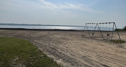 Guest House at Parkland Beach, Gull Lake