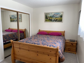 1 chambre, bureau, fer et planche à repasser, Wi-Fi gratuit