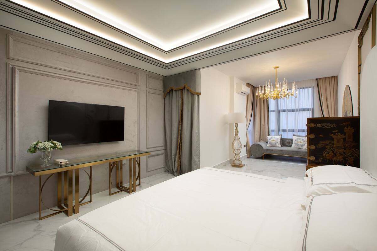 GLAM VII | Premium bedding, pillowtop beds, minibar, in-room safe