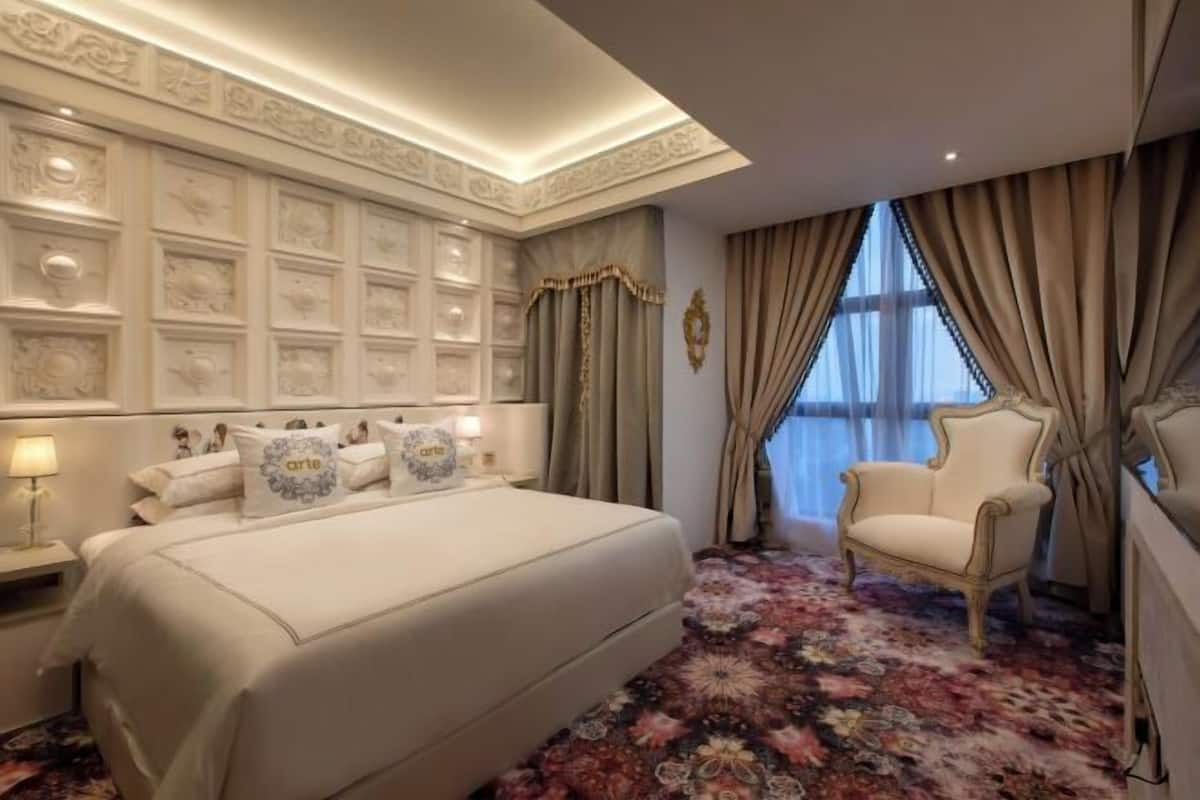 2 bedrooms, premium bedding, pillowtop beds, minibar