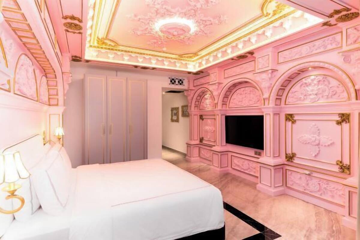 2 bedrooms, premium bedding, pillowtop beds, minibar