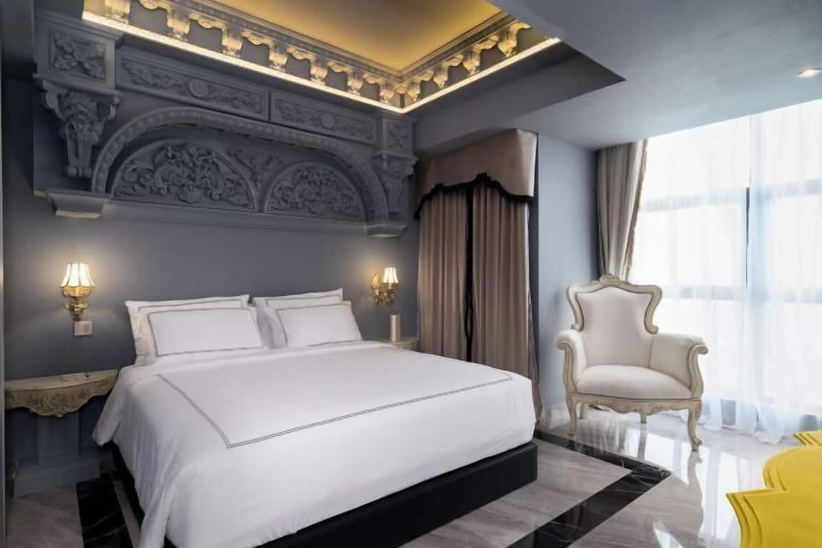 2 bedrooms, premium bedding, pillowtop beds, minibar