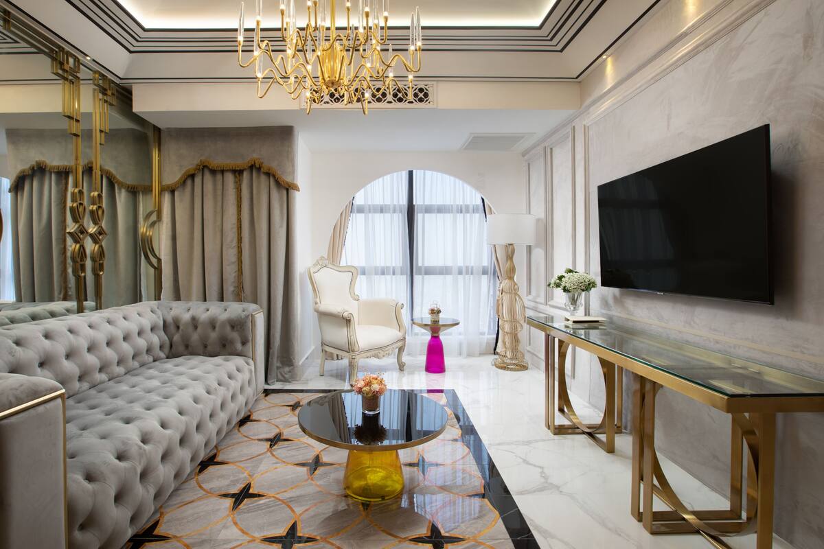 GLAM VI | Living area | 55-inch Smart TV with digital channels, TV