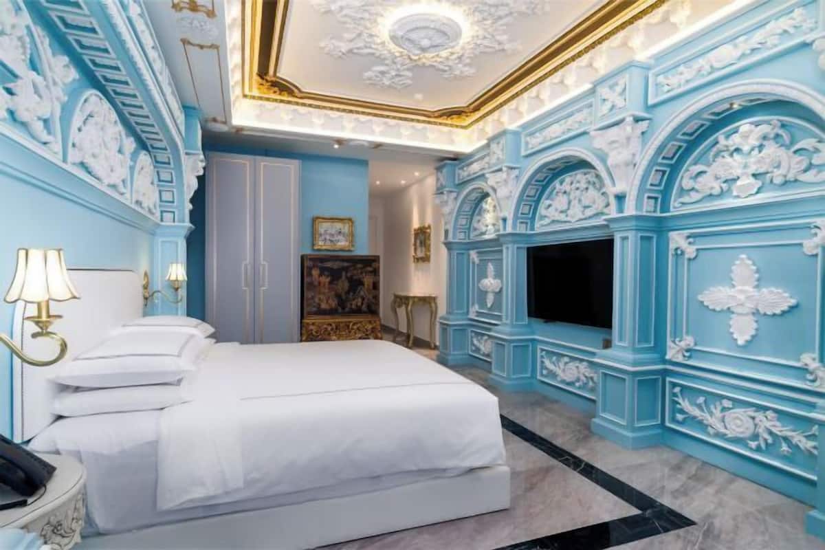 2 bedrooms, premium bedding, pillowtop beds, minibar