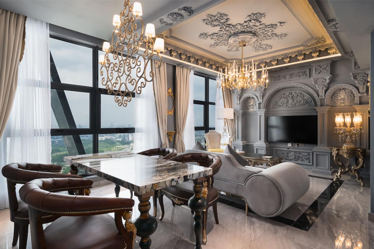PALATIAL NOIRE II | Dining room