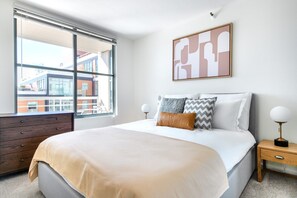 2 dormitorios, tabla de planchar con plancha, wifi y ropa de cama