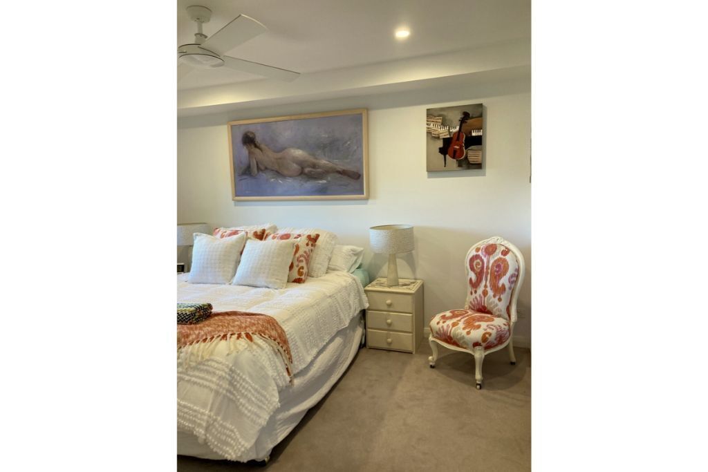 Surf'n Joey - Luxury one bedroom self contained suite. — image 24