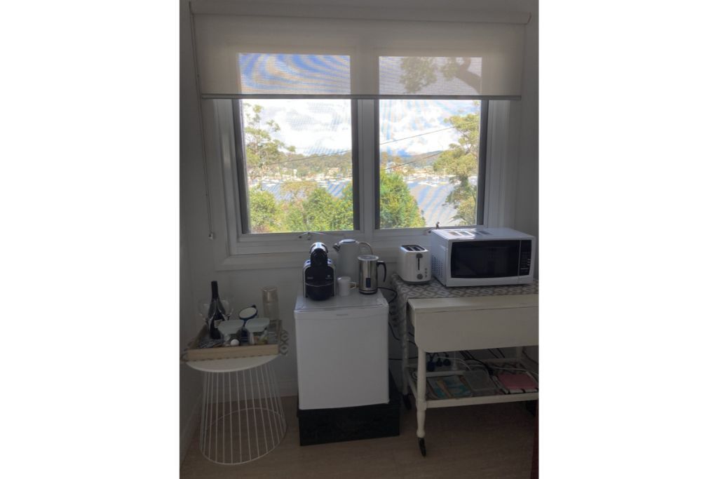 Surf'n Joey - Luxury one bedroom self contained suite. — image 7