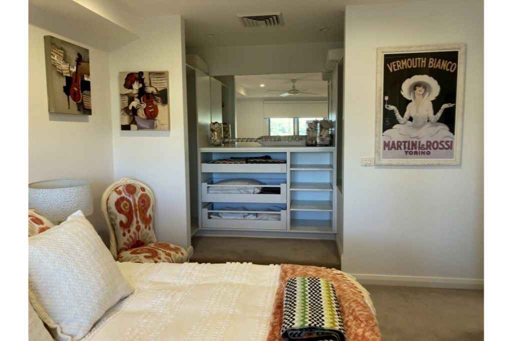 Surf'n Joey - Luxury one bedroom self contained suite. — image 20