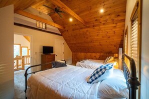 3 chambres, fer et planche à repasser, Wi-Fi gratuit, draps fournis