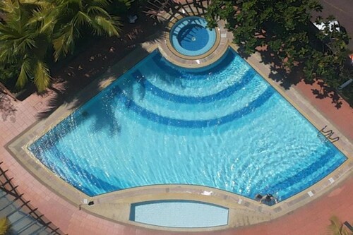 Hock Lee Hotel and Residences