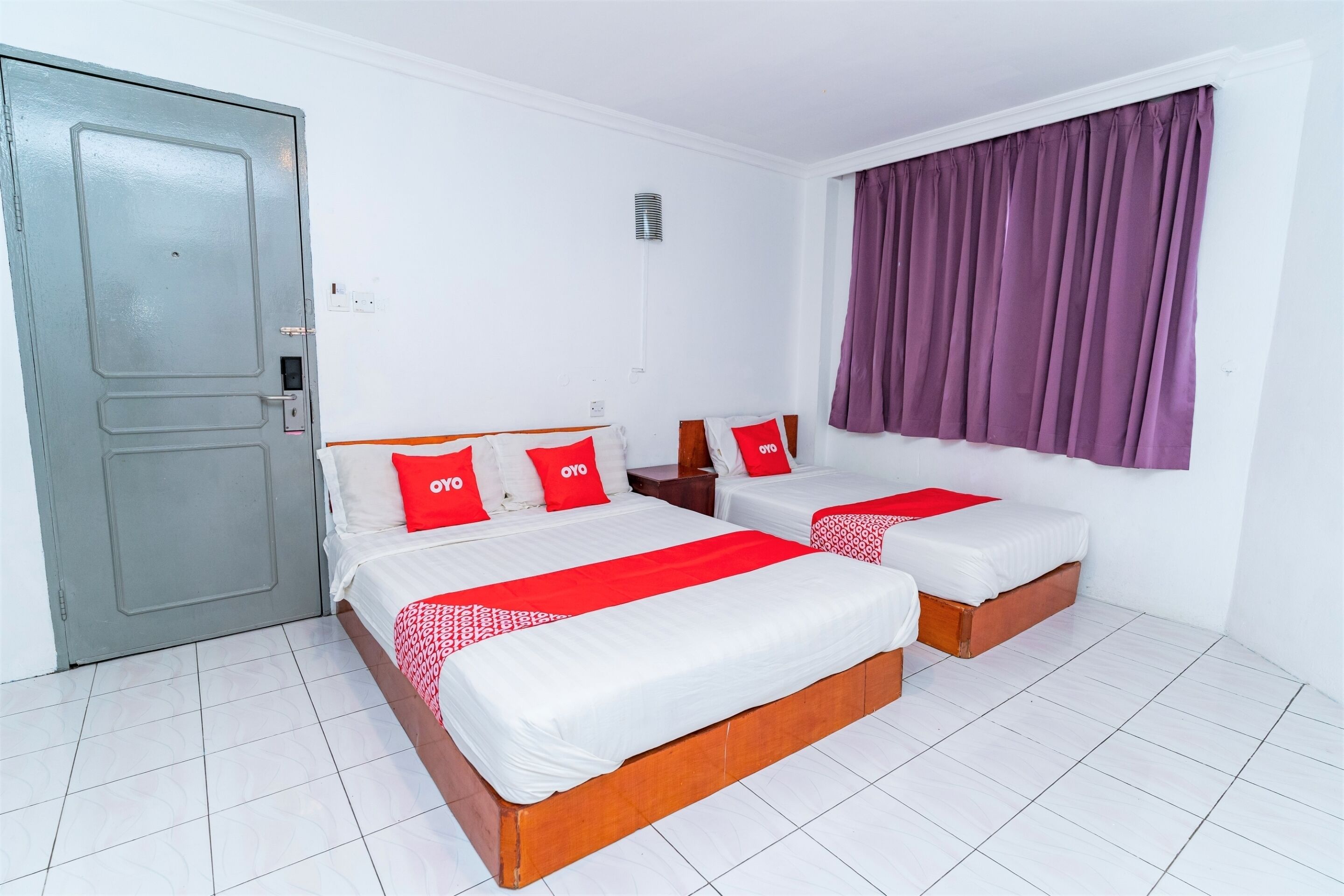 superior suite | free wifi, bed sheets