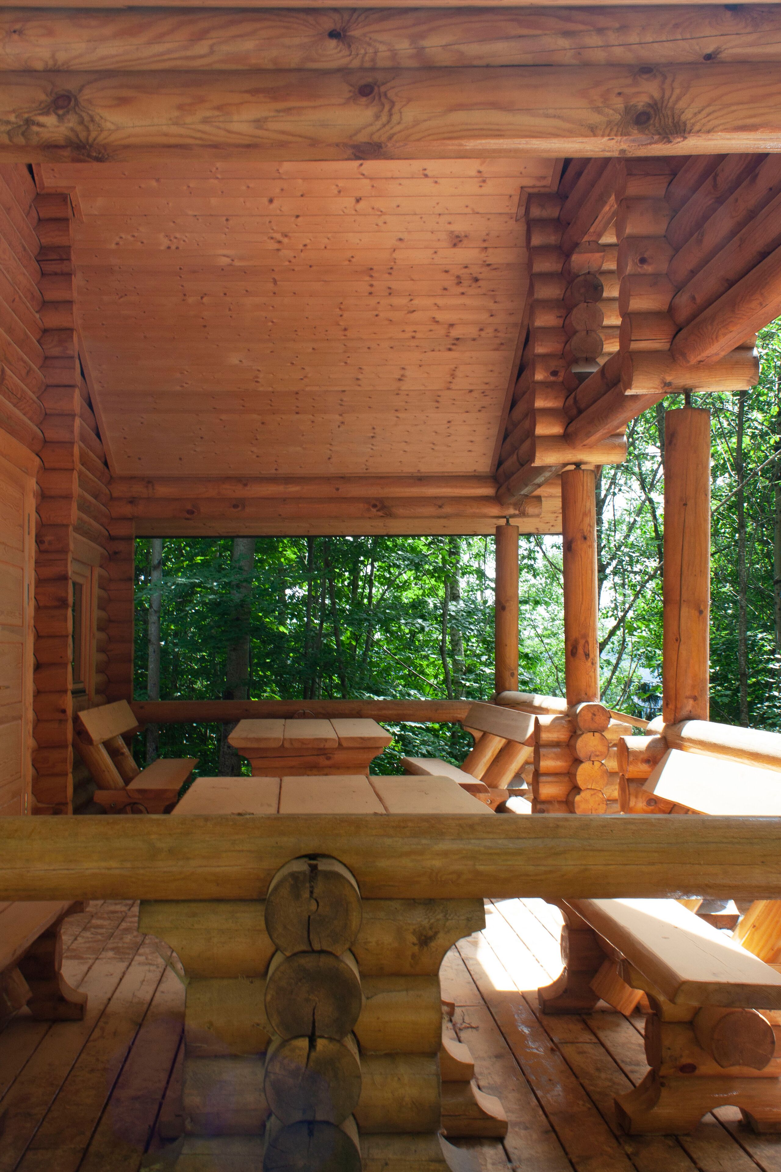 Couples treatment room(s), sauna, hot tub, steam room, body treatments