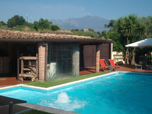 SOLE E LUNA villa with pool at the foot of Mount Etna between Catania  Taormina