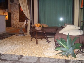 Property grounds - SOLE E LUNA villa with pool at the foot of Mount Etna between Catania Taormina (acireale)