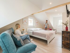 Unclassified image, 3 of 33, button