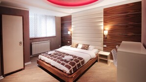 Room - Lux Studio (Belgrade)