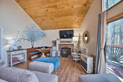 Pet-Friendly Gilford Home by Gunstock Ski Mountain