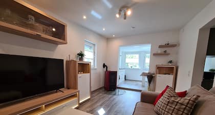 Ferienhaus am Wald in MĂŒllrose.
Komplett eingerichtet und saniert.
SeenÀhe