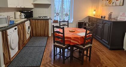 Charmant GĂźte au CĆur d'Haraucourt - Proche de Nancy, Jardin Privatif, Wifi, Parking Gratuit