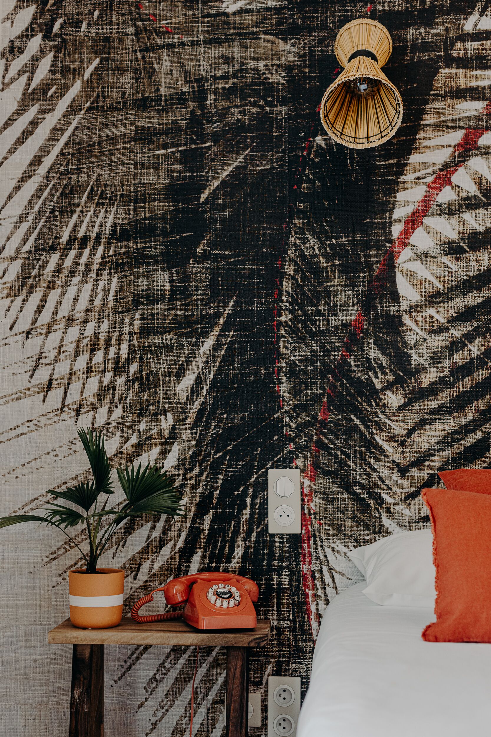 deluxe room | 1 bedroom, in-room safe, individually decorated, desk