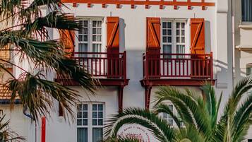 Bagian depan properti