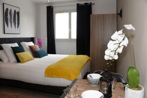 1 bedroom, free WiFi, bed sheets