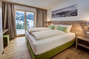 4 slaapkamers, een strijkplank/strijkijzer, reisbedje, gratis wifi