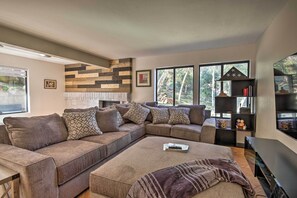 TV, fireplace - Spacious El Cajon Villa - 14 Mi to Downtown! (El Cajon)