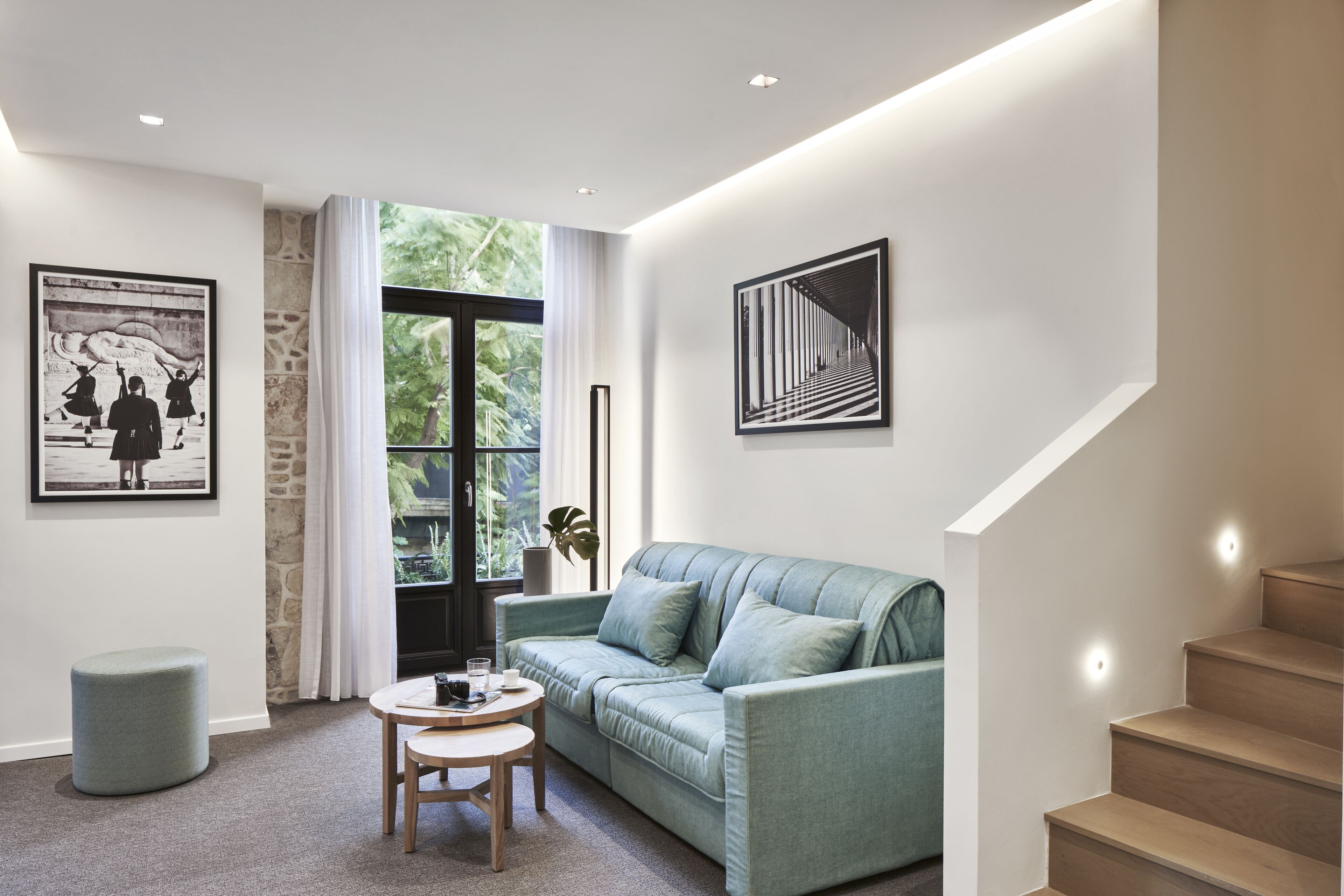 grand loft, balcony (suite) | city view