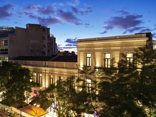 NLH MONASTIRAKI - Neighborhood Lifestyle Hotels