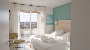 Appartement 4 personnes - 1 chambre + 1 coin nuit - Balcon - Vue Montagne | 1 bedroom, soundproofing, free cribs/infant beds, free WiFi